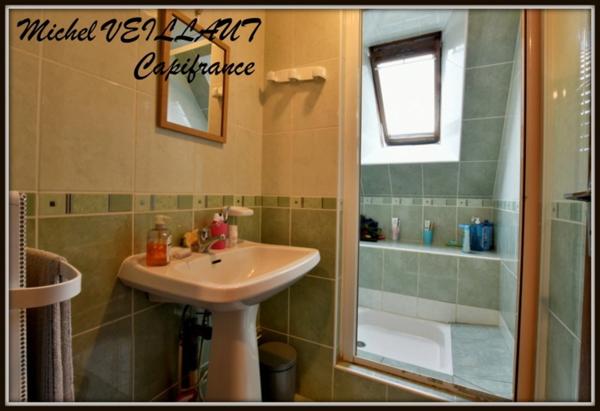 Dpt Allier (03), à vendre TREVOL maison P9 de 193 m² - Terrain de 2 505,00 m²