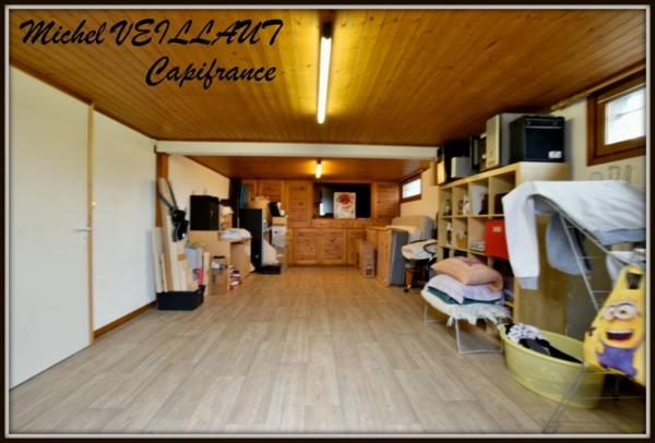Dpt Allier (03), à vendre TREVOL maison P9 de 193 m² - Terrain de 2 505,00 m²