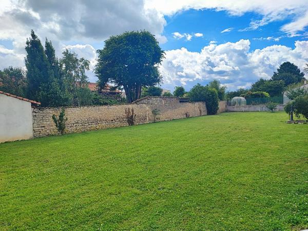 Terrain Saint Maixent L Ecole 499 m2