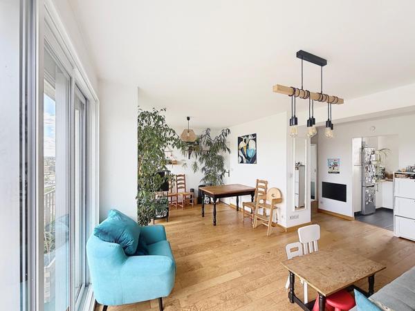 94250 – GENTILLY – 4 PIÈCES – 82 M² – ÉTAGE ÉLEVÉ – VUE EXCEPTIONNELLE – CAVE