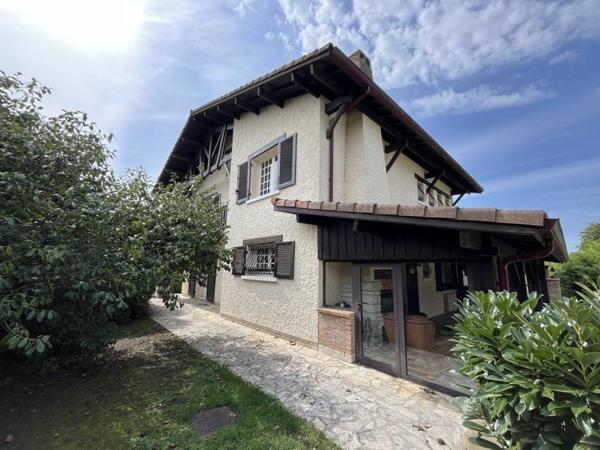 Maison à vendre |                                       Biganos |                                        5 pièces  |  210 m²