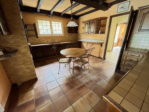 Maison à vendre |                                       Biganos |                                        5 pièces  |  210 m²