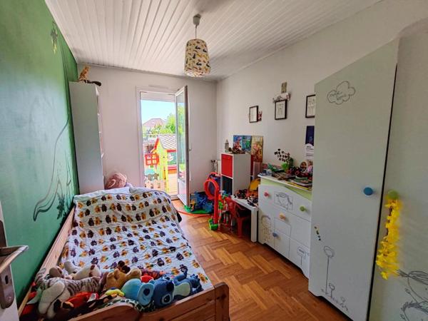 Vente                                                      Maison
                        
                     4 pièces                      77 m2                     à Compiègne