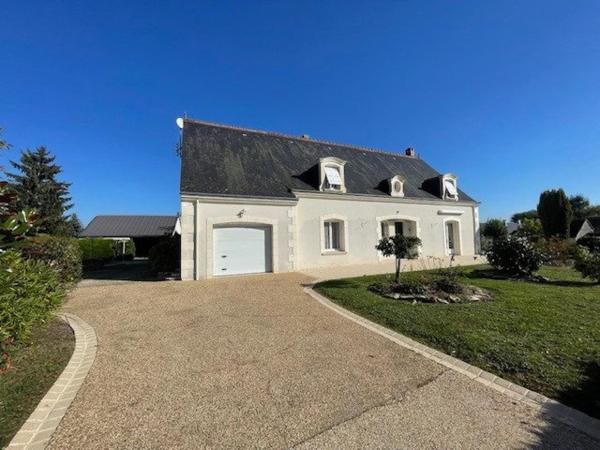 Belle demeure d'environ 185 m² au coeur du village