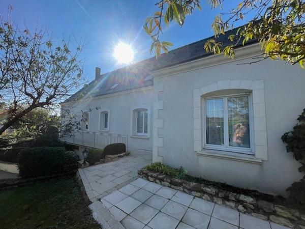 Belle demeure d'environ 185 m² au coeur du village