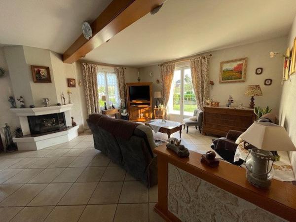 Belle demeure d'environ 185 m² au coeur du village