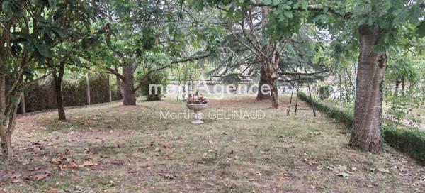 Maison à SAINTES, 17100 - 8 pièces 171m²