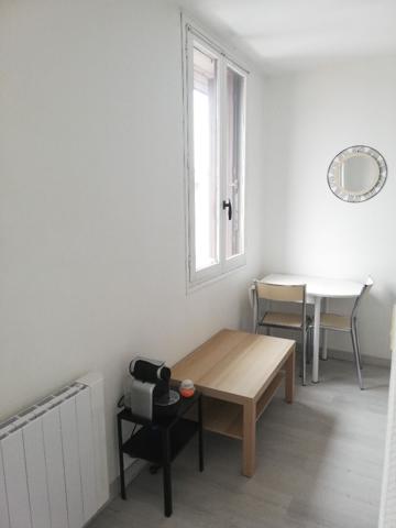 A LOUER DAX CENTRE - Appartement meublé studio  coin nuit