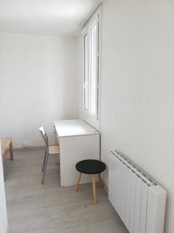 A LOUER DAX CENTRE - Appartement meublé studio  coin nuit