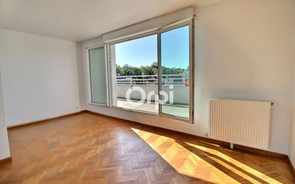 Appartement à vendre    1 pièce • 30 m2 Viry-Châtillon