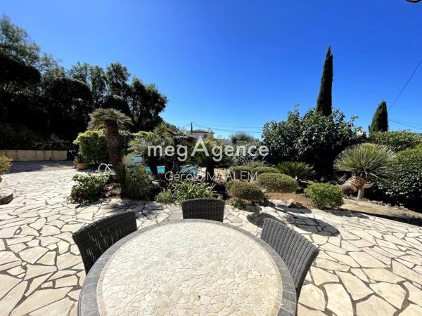 Maison à LA CROIX-VALMER, 83420 - 5 pièces 130m²