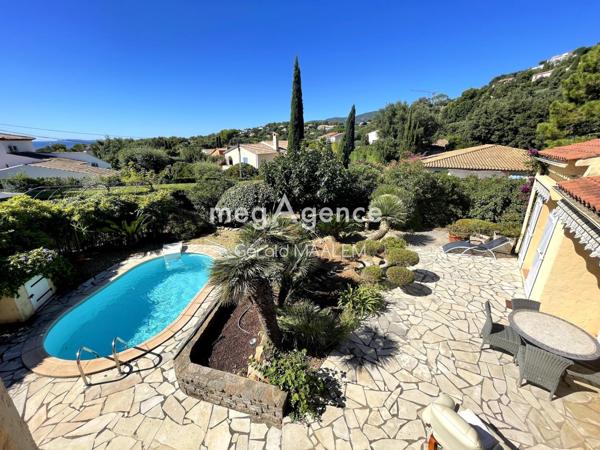 Maison à LA CROIX-VALMER, 83420 - 5 pièces 130m²