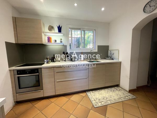 Maison à LA CROIX-VALMER, 83420 - 5 pièces 130m²