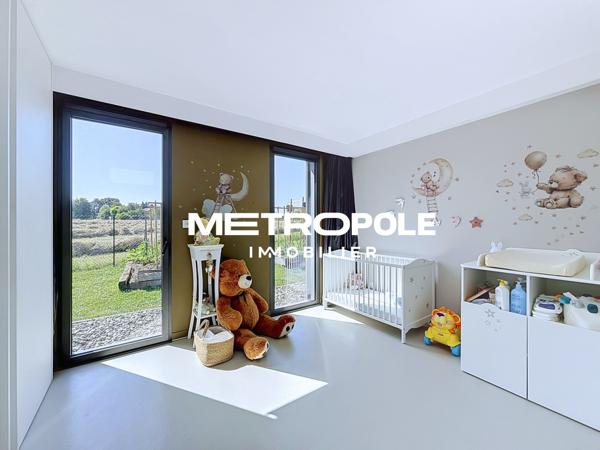 Villa 5 pièce(s) 4 chambre(s) 222 m²