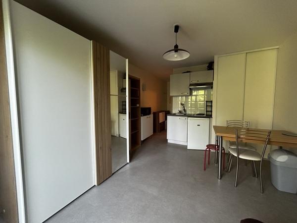 Appartement à louer 620 € CC La Rochelle 1 pièce 19 m² DPE D