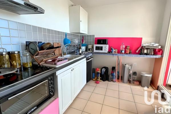 Appartement 3 pièces de 60 m² à Saint-Pierre (97410)