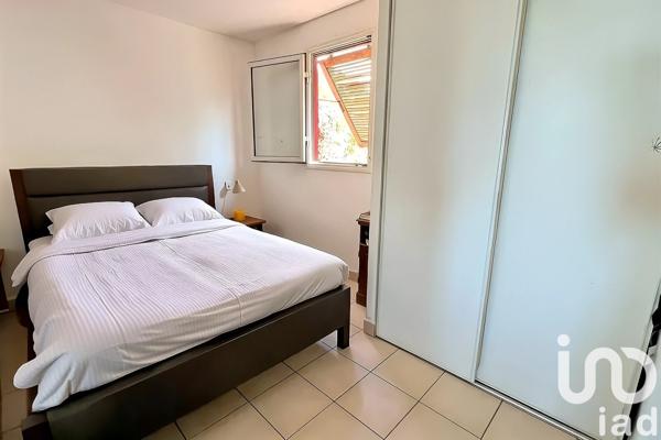 Appartement 3 pièces de 60 m² à Saint-Pierre (97410)