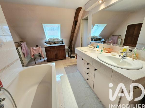 Maison à vendre 5 pièces 223 m² Saint-Mards-en-Othe