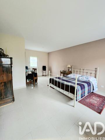 Maison à vendre 5 pièces 223 m² Saint-Mards-en-Othe