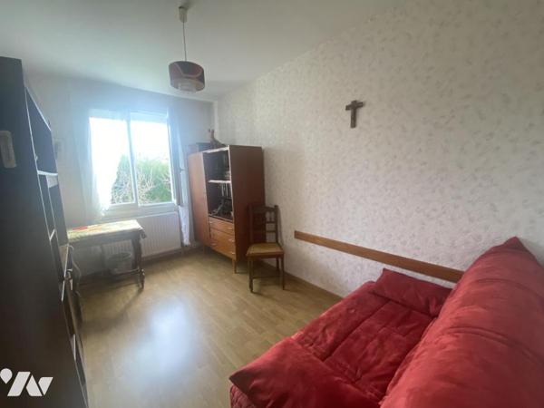   MAISON PLEIN PIED et BEAU JARDIN