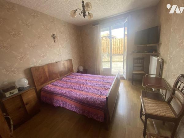   MAISON PLEIN PIED et BEAU JARDIN