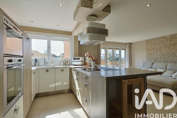 Appartement à vendre 4 pièces 101 m² Fréjus