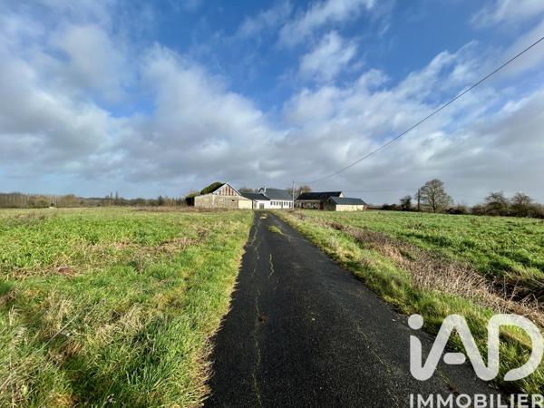 Maison à vendre 5 pièces 105 m² Vernoil-le-Fourrier