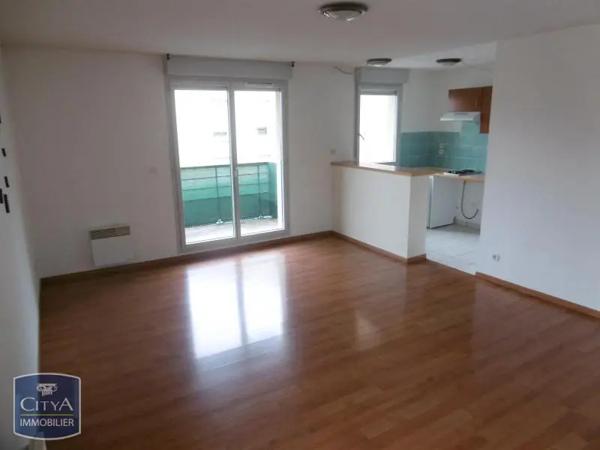 Appartement à louer 2 pièces 49.37m² Saint-Gaudens (31800)