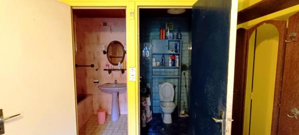 Maison de campagne avec dépendances ? Marchamp (01680)