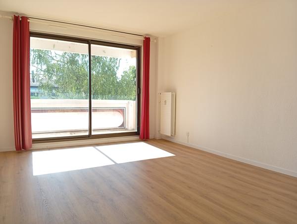 Appartement
         2 pièces
        - 57 m² Exclusivité 79 900 € *
