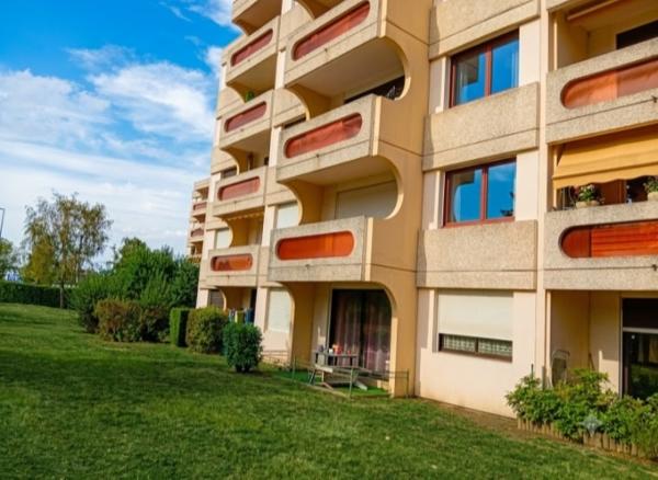 Appartement
         2 pièces
        - 57 m² Exclusivité 79 900 € *