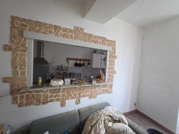 SAINT HIPPOLYTE DU FORT (30) secteur écu de France, idéal investisseur immeuble de rapport d'environ 98m² habitable composé de 2 appartements et d'un studio rentabilité de 11.8% brut