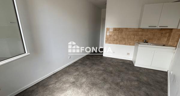 Location Studio 15.49 m² - Bourg-lès-valence 26500