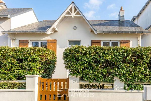 LA BAULE Centre / Marché – Maison à réinventer avec studio et garage