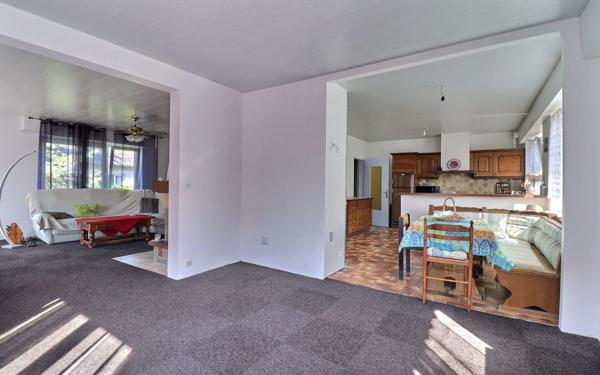 Maison à vendre    7 pièces • 270 m2 Erstein