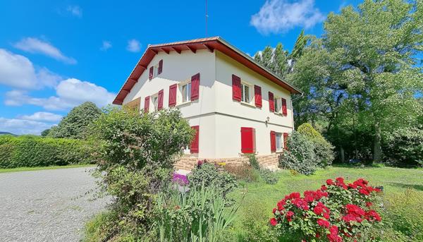 Maison 9 pièces - 247 m²