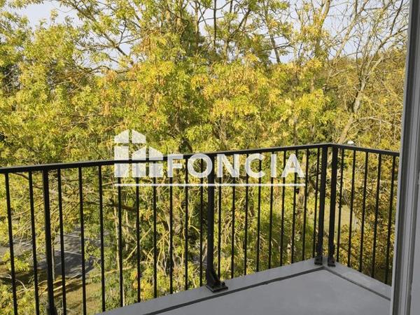 Location Appartement 2 pièces 43 m² - 6 RUE JOSEPHINE BAKER Chartres 28000