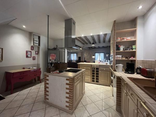 Maison à louer |  Ste-Maure-de-Touraine |  5 pièces | 194 m²