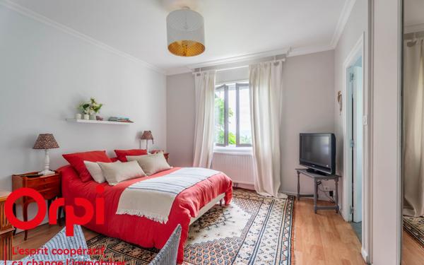 Maison à vendre    5 pièces • 222,52 m2 Limonest