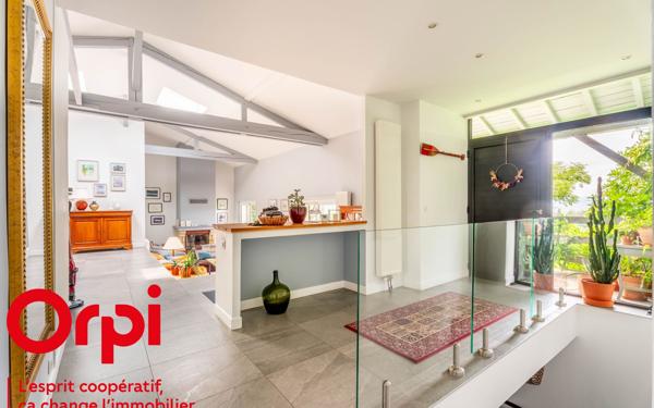 Maison à vendre    5 pièces • 222,52 m2 Limonest