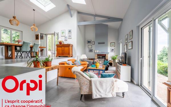 Maison à vendre    5 pièces • 222,52 m2 Limonest