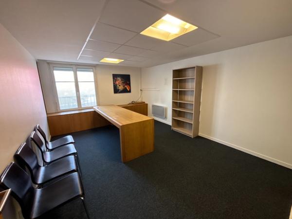 7 BUREAUX A LA FERTE SOUS JOUARRE MEME