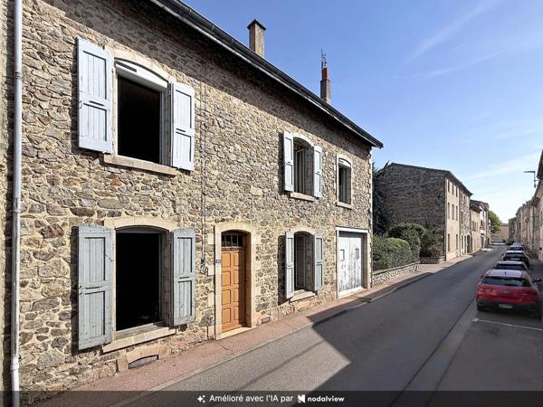 SPÉCIAL INVESTISSEURS – ENSEMBLE IMMOBILIER À RÉNOVER -  208 m² Saint Uze