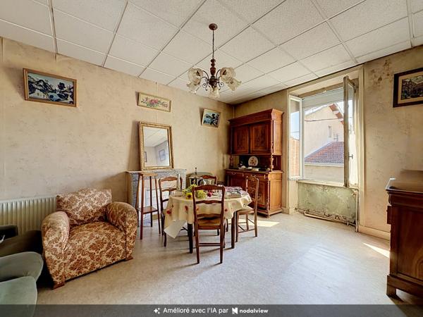 SPÉCIAL INVESTISSEURS – ENSEMBLE IMMOBILIER À RÉNOVER -  208 m² Saint Uze