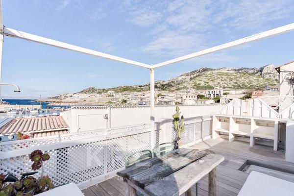 Maison de pêcheur historique avec terrasse et vue mer