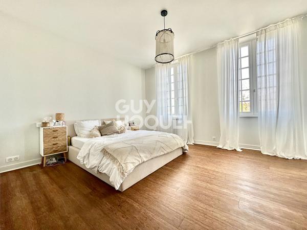 Maison d'exception rénovée en plein centre de La Teste De Buch 7 pièce(s) 241 m2