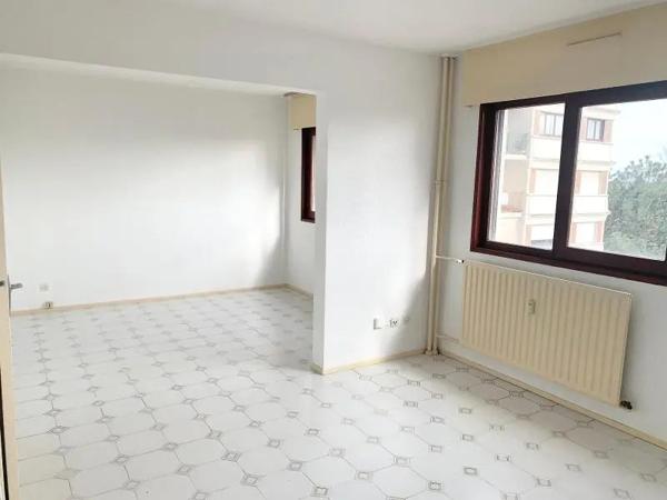 Appartement à louer 2 pièces 45.95m² Vandœuvre-lès-Nancy (54500)
