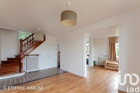 Maison traditionnelle 7 pièces de 118 m² à Le Pecq (78230)