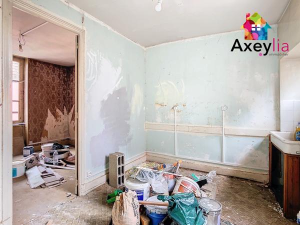 Toulon-sur-Arroux (71320) Immeuble de 3 logements à rénover