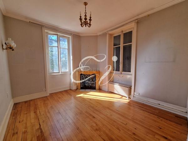 VENTE RILLIEUX LA PAPE 69140 - MAISON DE CHARME 1930 5 CHAMBRES AVEC GRAND JARDIN ARBORE - A RENOVER - POTENTI